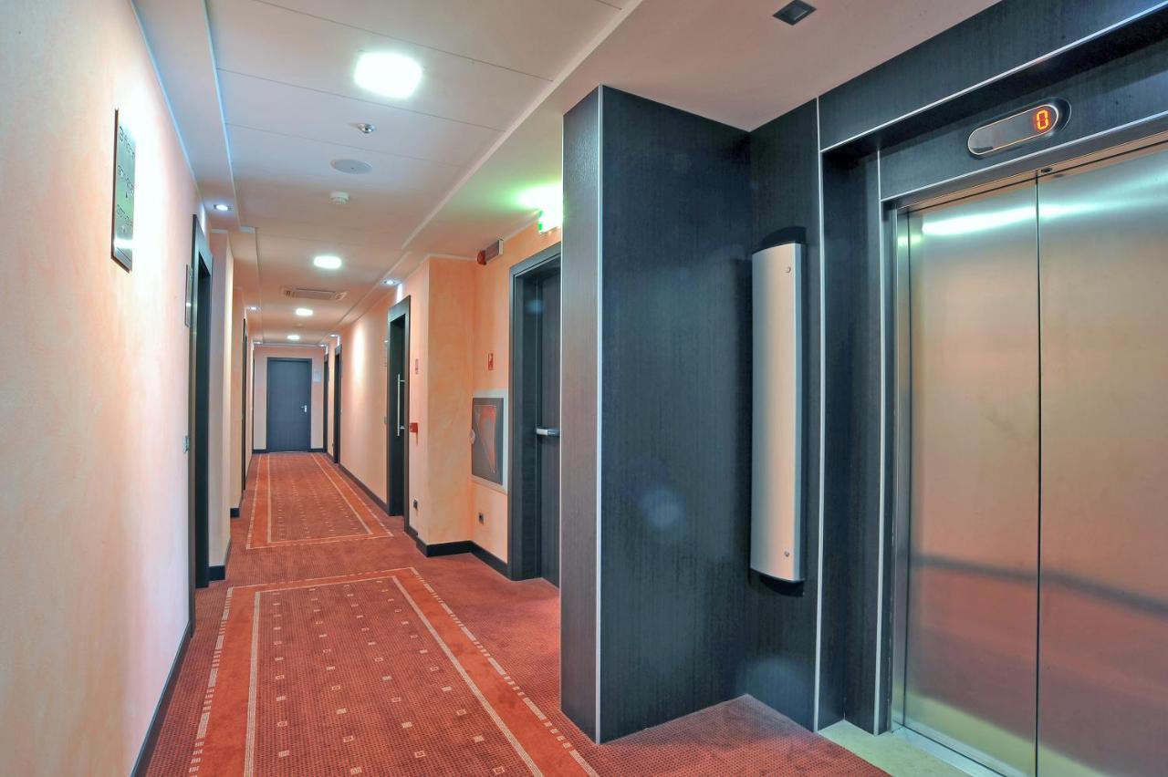 Hotel Arthur Солиньяно-Нуово Экстерьер фото